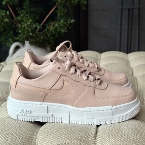 Nike Woman’s Air Force 1 Low Pixel - Particle Beige size 7 | Gently Used